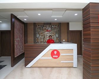 OYO 10213 Hotel Panache - Mathura - Front desk