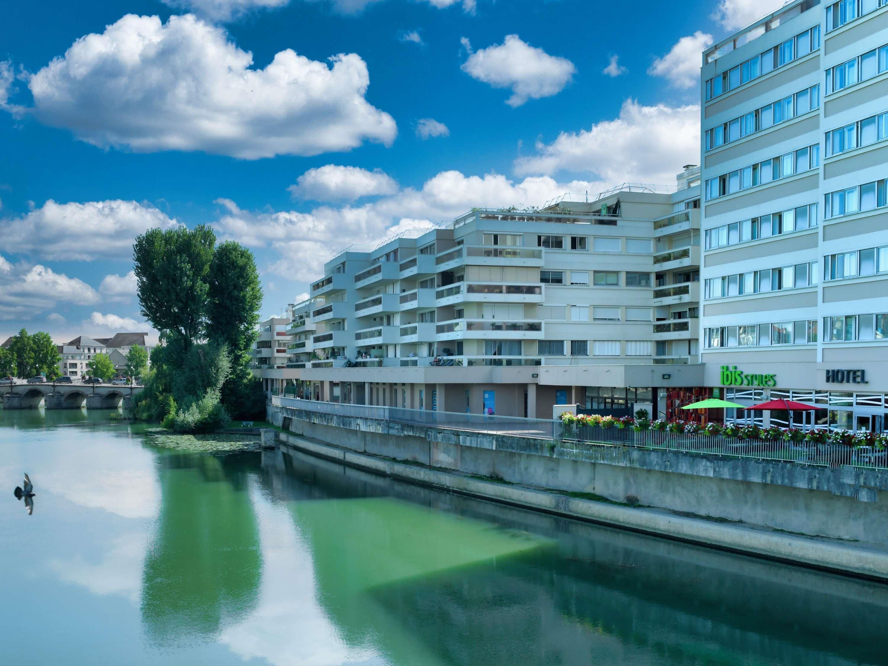 Ibis Styles Meaux Centre - Meaux - Edificio