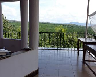 Agape Women Group Home Stay - Usa River - Balcony