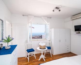 Guesthouse Slavka - Dubrovnik - Ruang makan