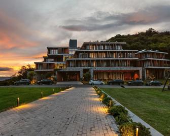 Kvareli Lake Resort - Kvareli - Edificio