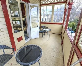Yha Christchurch Rolleston House - Christchurch - Balcone