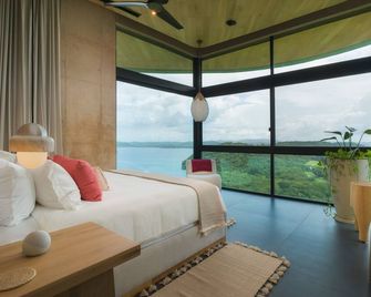 Villa Mariposa - Brand New - 7 Bedroom 8.5 Bath - Peninsula Papagayo - Playa Hermosa - Habitación