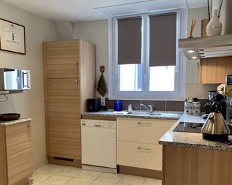 Le coeur de Beaune - Beaune - Kitchen