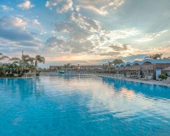 Blue Lagoon Resort - Kos - Piscina