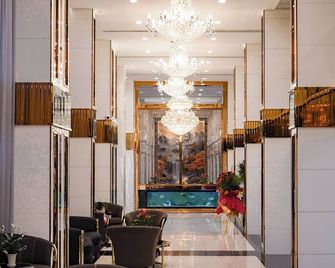 Golden Empire Suvarnabhumi Hotel - Racha Thewa - Lobby