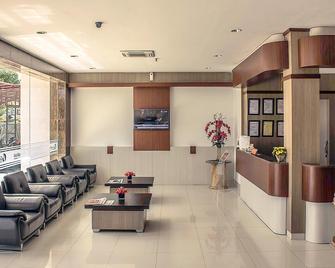 Grand Hotel Sampit - Sampit - Lobby