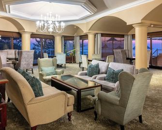 Beverly Hills - Durban - Lounge