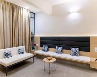 Iris Suites - Bengaluru - Living room
