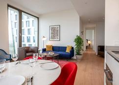 Premier Suites Plus Edinburgh Fountain Court - Edinburgh - Yemek odası