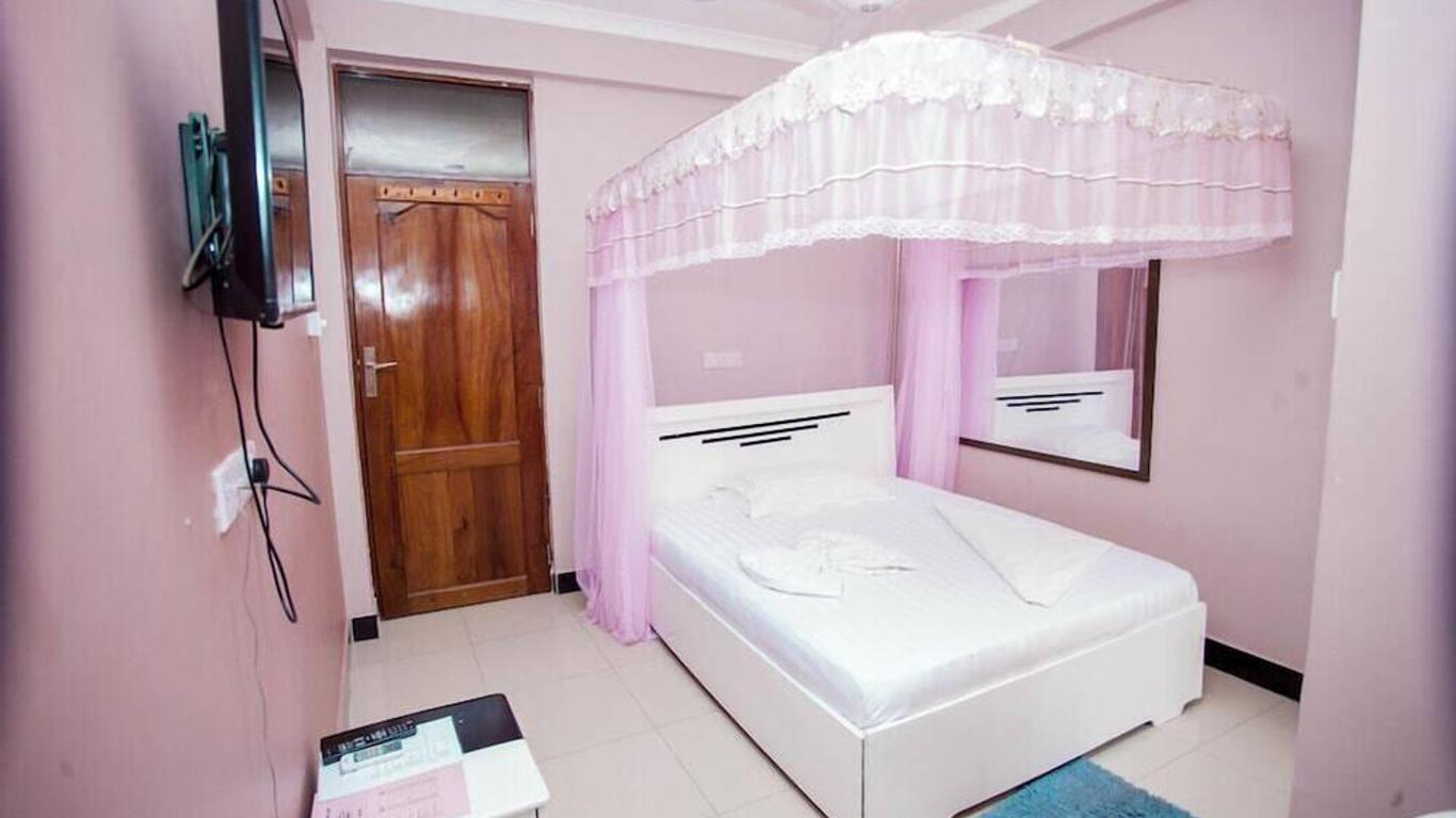 B10 Airport Lodge