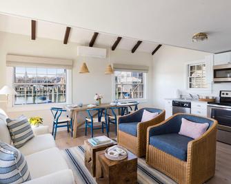 The Cottages and Lofts at Boat Basin - Nantucket - Living room