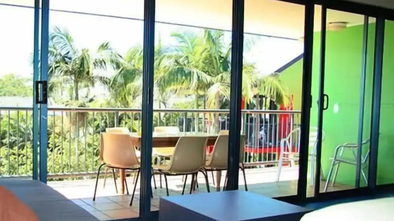 Abode Mooloolaba, Backpackers & Motel rooms