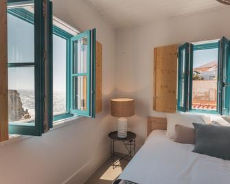 Azenhas do Mar West Coast Design and Surf Villas - Sintra