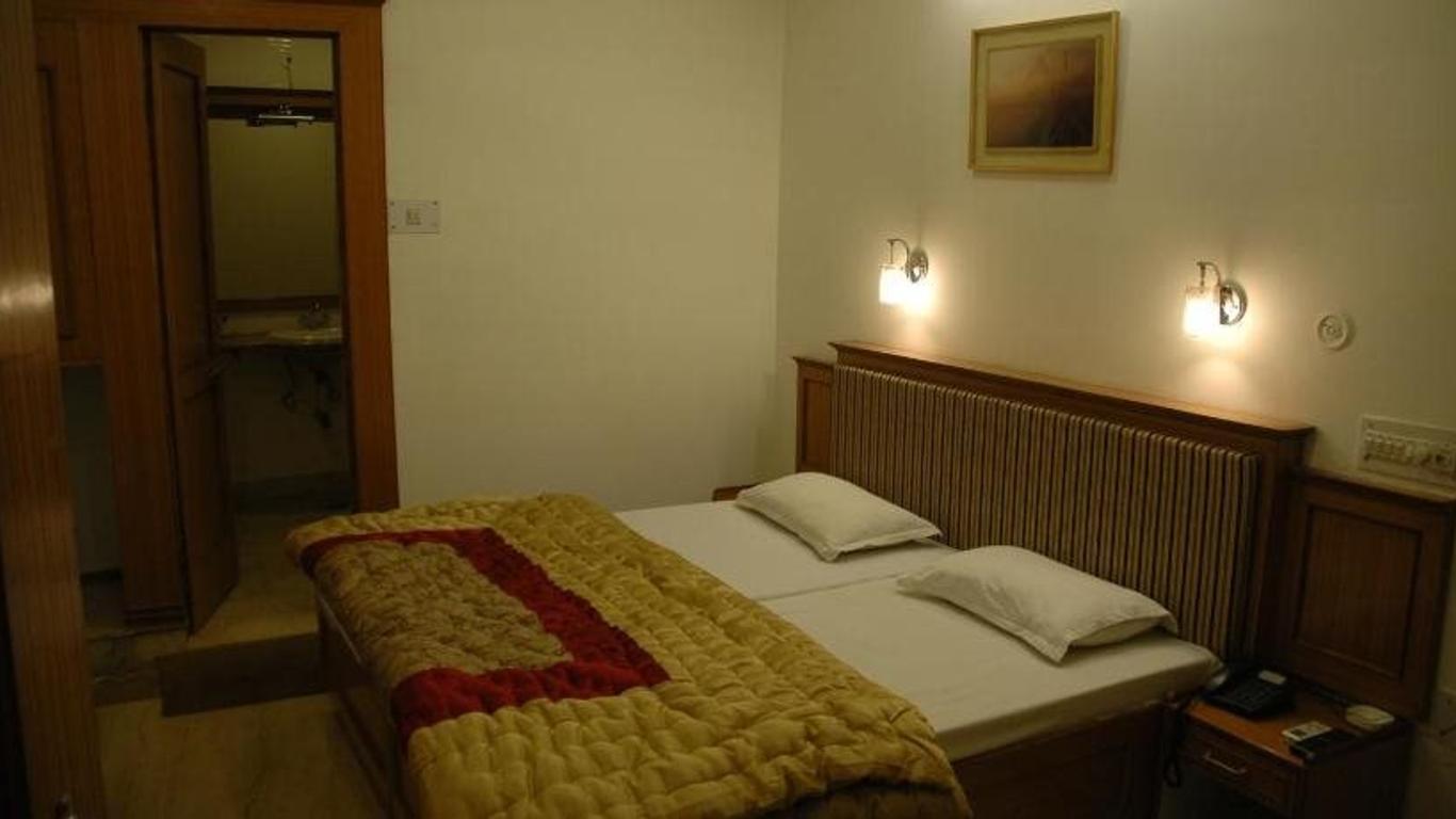 Kamal Hotel
