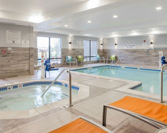 Fairfield Inn & Suites by Marriott Muskegon Norton Shores - Muskegon - Pool