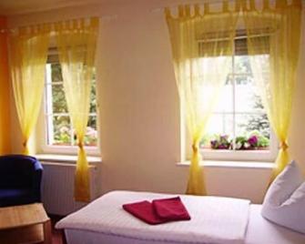 Pension Hartmann - Görlitz - Bedroom