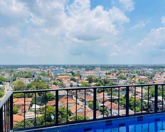 Aeonsky 7 - Liyasha Villa - Negombo - Balcony