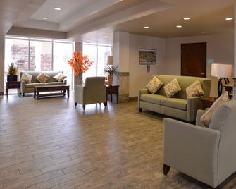 Holiday Inn Express & Suites Williams By IHG - וויליאמס - סלון