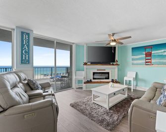 AquaVista Beach Resort by Panhandle Getaways - Panama City Beach - Living room