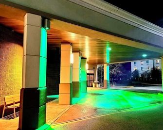 Cortina Inn - Rutland - Edificio