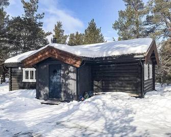 Nice home in Kvam with kitchen - Kvam - Building