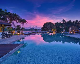 Azerai La Residence, Hue - היו - בריכה