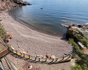 Hygge of Gull Harbor on Lake Superior! Stay 2 Nts., 3rd Nt. is free thru April - Tofte - Playa