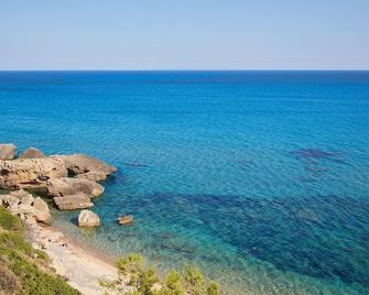 Art Villas (Piano & Violin) - Skala - Beach