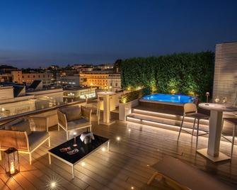 The Glam - Rome - Pool