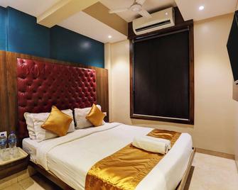 Hotel Sea Breeze - Mumbai - Bedroom