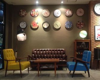 Dfeel House - Patong - Lounge