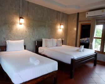 Nok Chan Mee Na - Chom Thong - Habitación