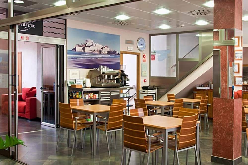 هوتل مارينا بينيسكولا