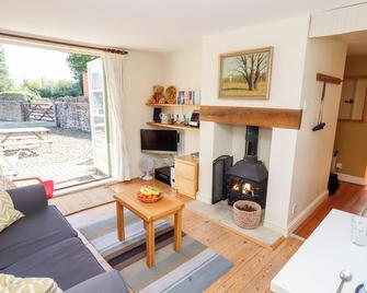 Mill View - Cirencester - Living room
