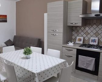 Affittacamere La Traversa - San Cataldo - Comedor