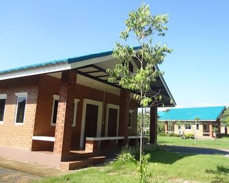 I Din Lake View Resort - Nakhon Nayok - Building