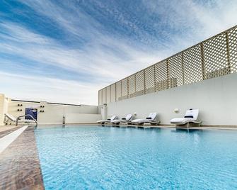 Suha Creek Hotel Apartments - Dubai - Pool
