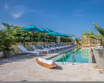 Nacar Hotel Cartagena, Curio Collection by Hilton - Cartagena - Pool