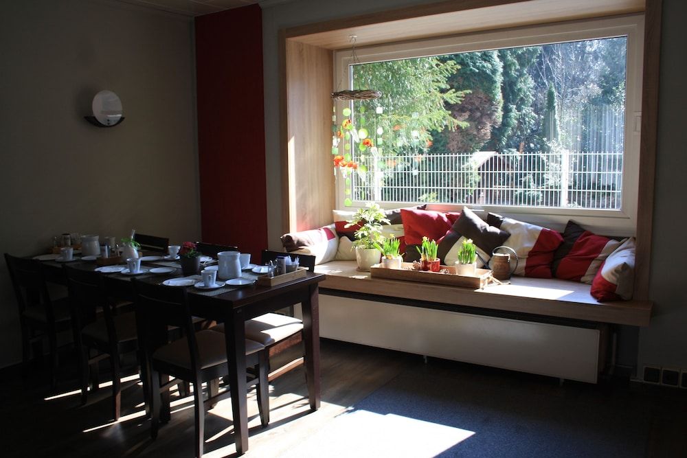 هوتل ميرسيدس - بون - غرفة نوم