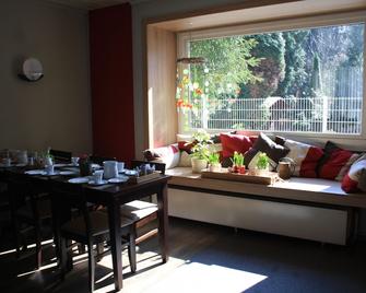 هوتل ميرسيدس - بون - غرفة نوم