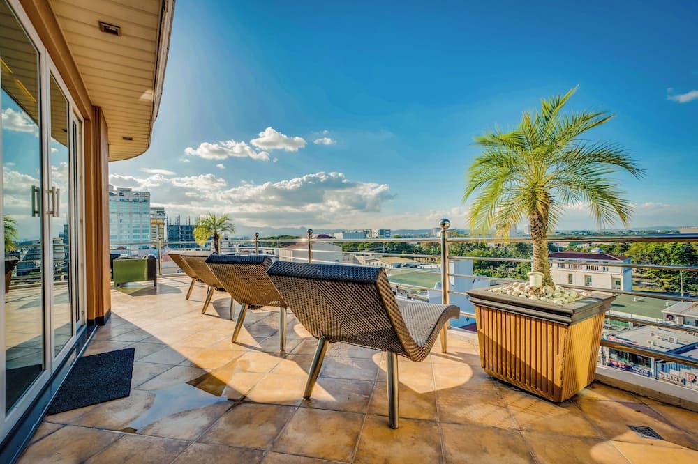 فيلدز بلازا كوندو - انغيليس سيتي - شرفة