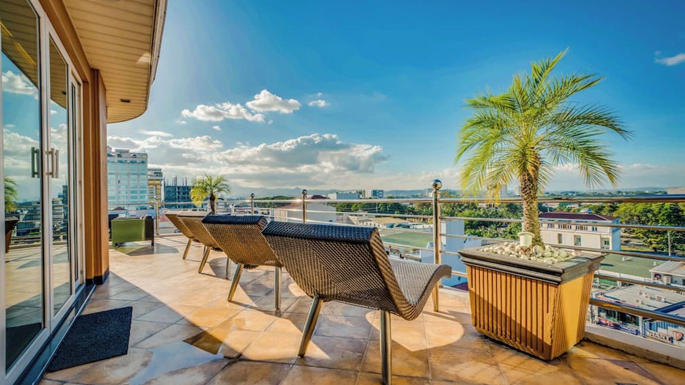 Fields Plaza Hotel By Abc