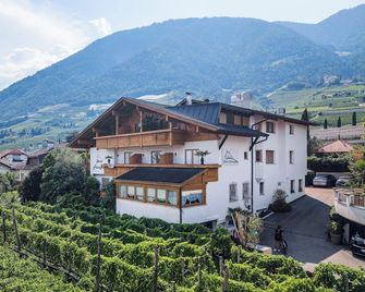 Hotel FleurAlp - Tscherms