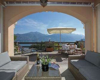 Sonenga Panoramic Terrace - Menaggio - Balcony