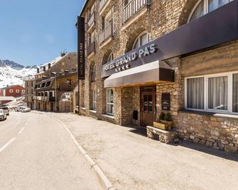 Hotel Grand Pas by Nexta - El Pas de la Casa - בניין