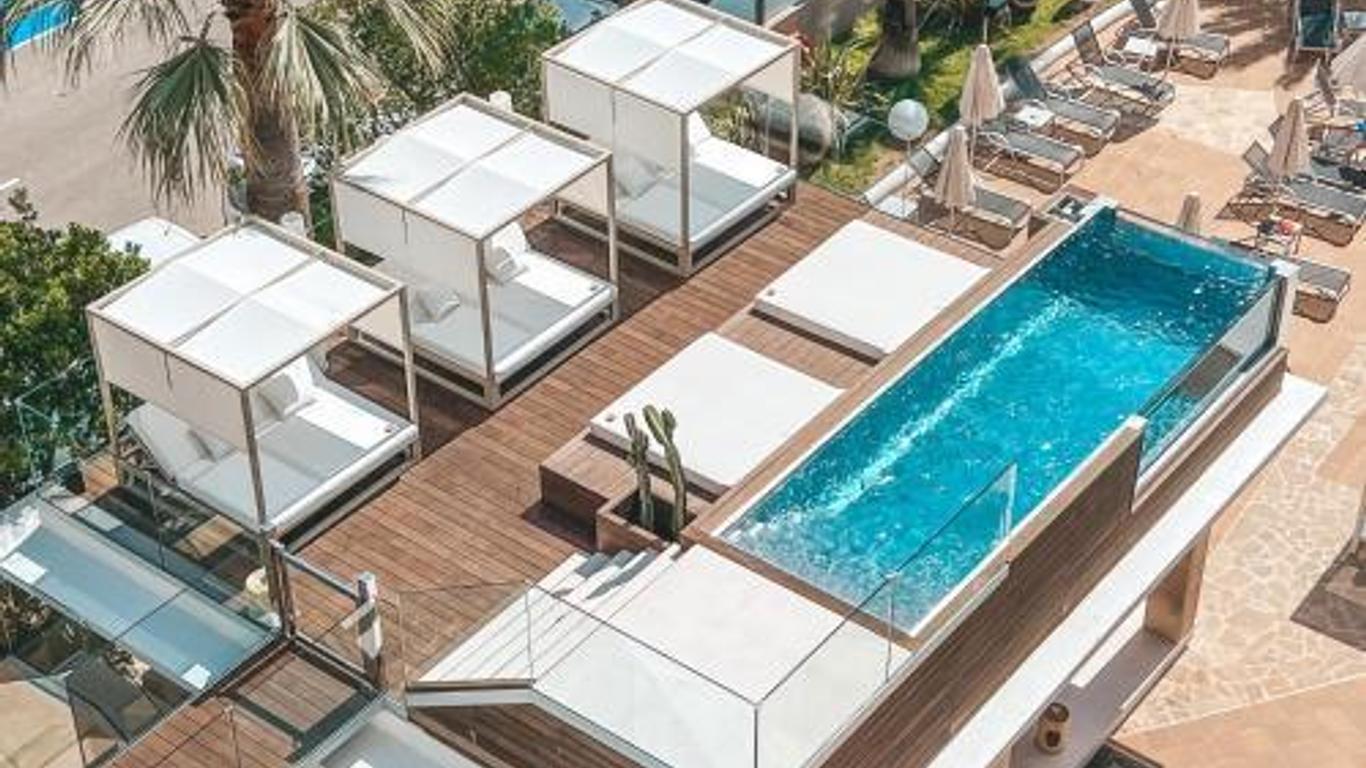 Marins Beach Club