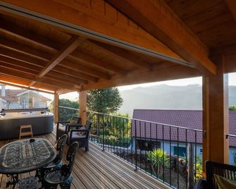Caminho Gerês - Heritage Eco-Cottage - jacuzzi - Lindoso - Balcón