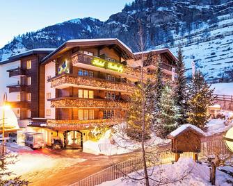 Hotel Butterfly - Zermatt - Building