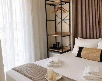 Aurelia Rooms - Ios Chora